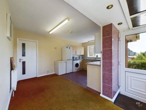 Lounge- click for photo gallery